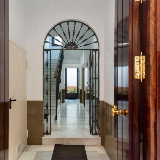 Coqueto Apartamento Para Descubrir Sevilla Luaran gambar
