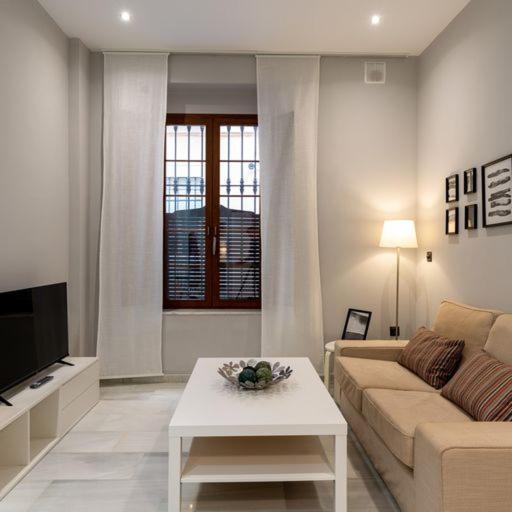 Coqueto Apartamento Para Descubrir Sevilla Luaran gambar